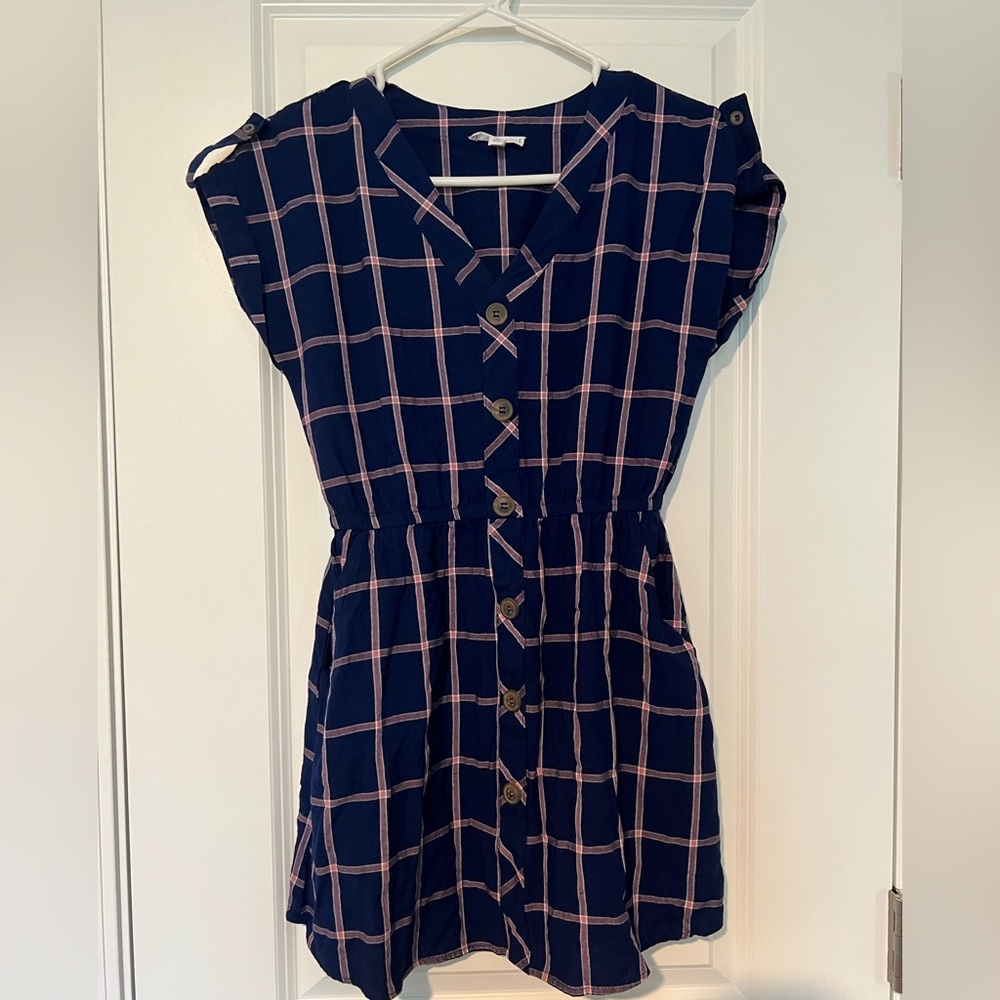 Women’s Dress Size Small